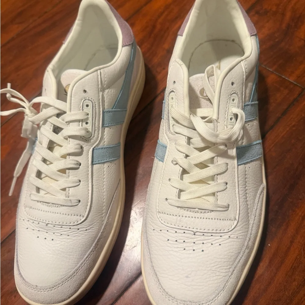 Gola White and Light Blue Low Top Sneakers - Picture 8 of 12